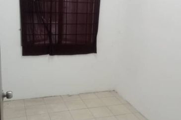 BELOW MARKET Pangsapuri Villamas Sungai Pinang KAPAR KLANG