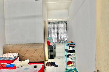 For Sale Facing Open, Single Storey Terrace House Bandar Seri Ehsan, Banting, Selangor