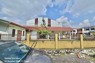 For Sale Double Storey Corner Lot Terrace Taman Sri Watan Ampang Selangor