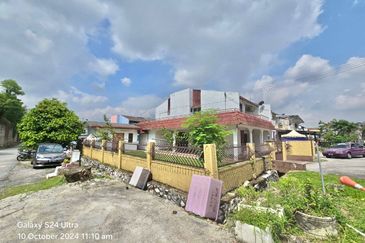 For Sale Double Storey Corner Lot Terrace Taman Sri Watan Ampang Selangor