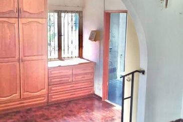 For Sale Double Storey Corner Lot Terrace Taman Sri Watan Ampang Selangor