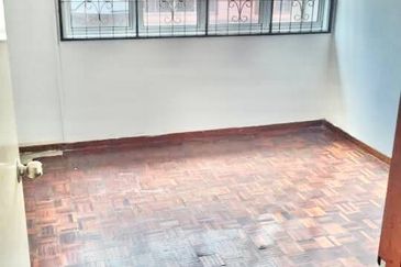 For Sale Double Storey Corner Lot Terrace Taman Sri Watan Ampang Selangor