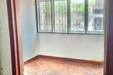 For Sale Double Storey Corner Lot Terrace Taman Sri Watan Ampang Selangor
