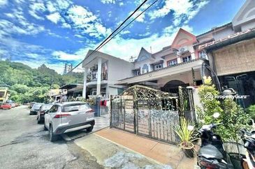 For Sale Double Storey House at Taman Mulia Jaya Ampang. 