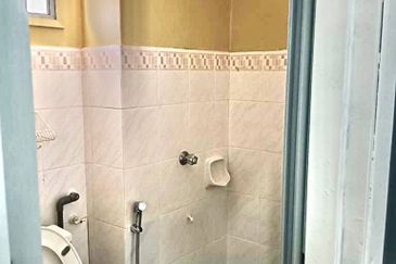 Renovated Double Storey Like New ,Bandar Tasik Kesuma,Beranang, Selangor