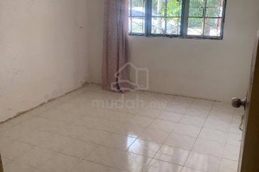 Renovated Double Storey Like New ,Bandar Tasik Kesuma,Beranang, Selangor