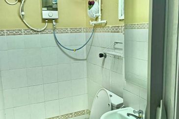 Renovated Double Storey Like New ,Bandar Tasik Kesuma,Beranang, Selangor