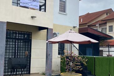 Homestay POOL FULLY FURNISHED Park Residences Springhill Lukut NEGERI SEMBILAN FOR SALE