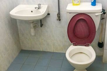 For Sale  NEAR MASJID + 2 Storey Terrance  Damai Bakti , Alam Damai Cheras KL