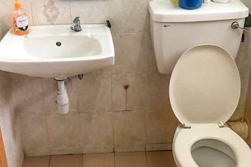 For Sale  NEAR MASJID + 2 Storey Terrance  Damai Bakti , Alam Damai Cheras KL