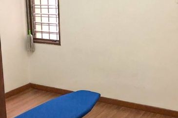 For Sale  NEAR MASJID + 2 Storey Terrance  Damai Bakti , Alam Damai Cheras KL