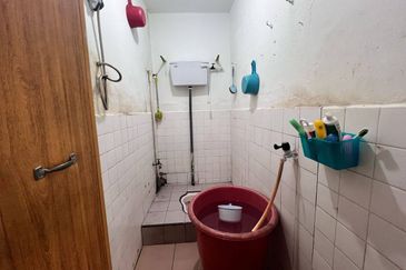 For Sale 2 Storey Taman West Country, Seksyen 5, 43650 Bandar Baru Bangi, Selangor