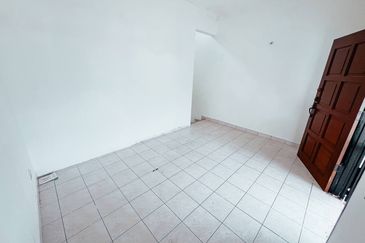 For Sale  FREEHOLD 2.5 Storey House, Gombak Fasa 10