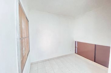 For Sale  FREEHOLD 2.5 Storey House, Gombak Fasa 10