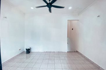 For Sale  FREEHOLD 2.5 Storey House, Gombak Fasa 10