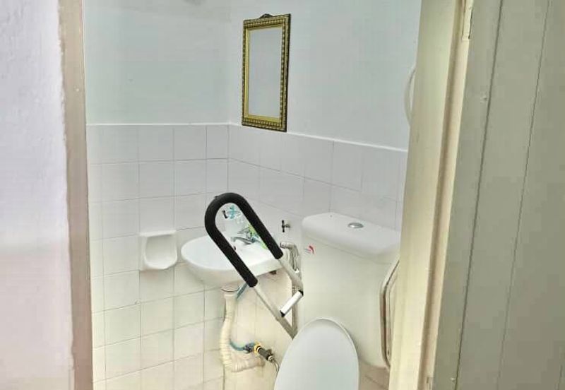 Double Storey Taman Koperasi Cuepacs, Batu 12 Cheras, Kajang