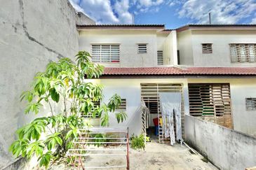  DOUBLE STOREY DESA SALAK PERMAI SALAK TINGGI, SEPANG @ NEAR NILAI