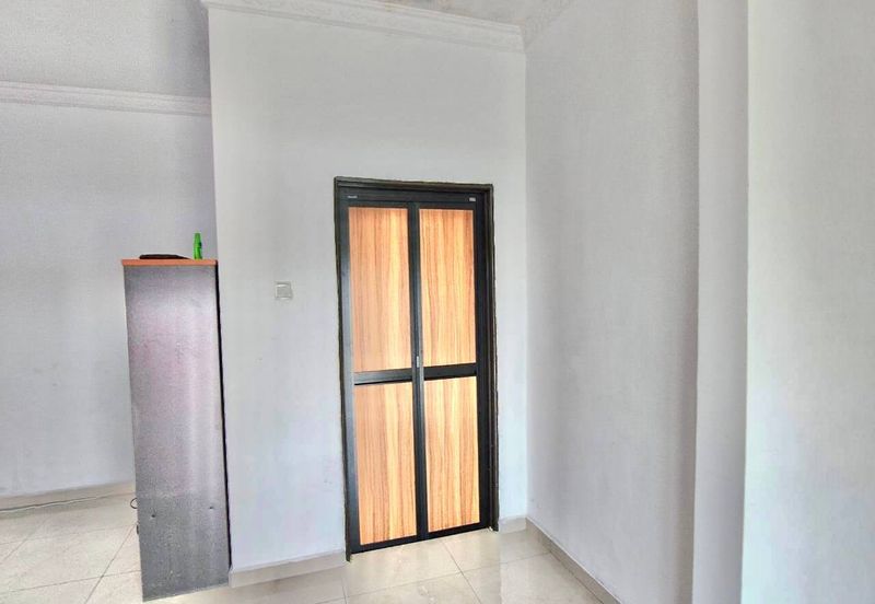 CORNER LOT- Single Storey Jalan Sri Rambai, Batu 13 Kampung Labu Hilir, Labu N9