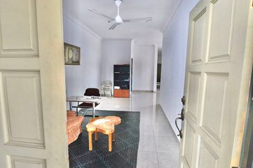 CORNER LOT- Single Storey Jalan Sri Rambai, Batu 13 Kampung Labu Hilir, Labu N9