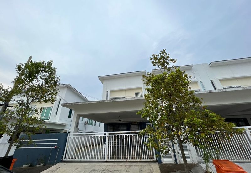 2 STOREY TAMAN SURIAMAN 3 BANDAR SRI SENDAYAN, SEREMBAN