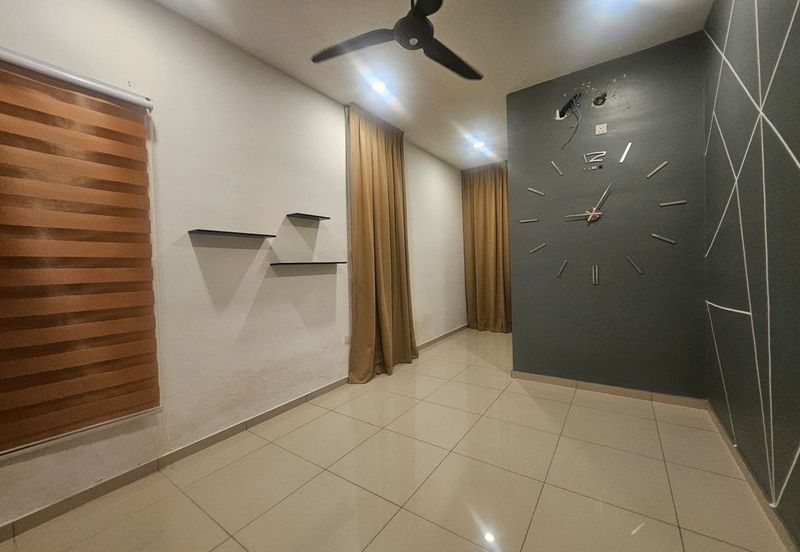 2 STOREY TAMAN SURIAMAN 3 BANDAR SRI SENDAYAN, SEREMBAN