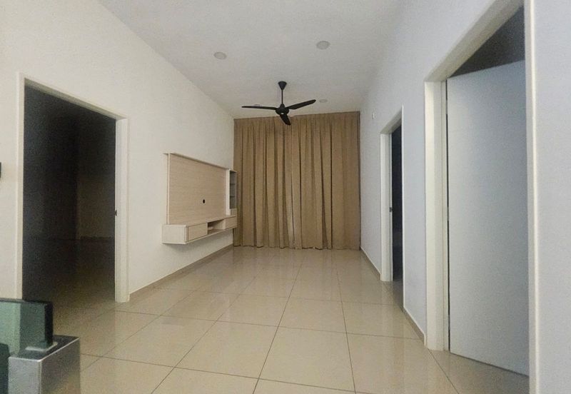 2 STOREY TAMAN SURIAMAN 3 BANDAR SRI SENDAYAN, SEREMBAN