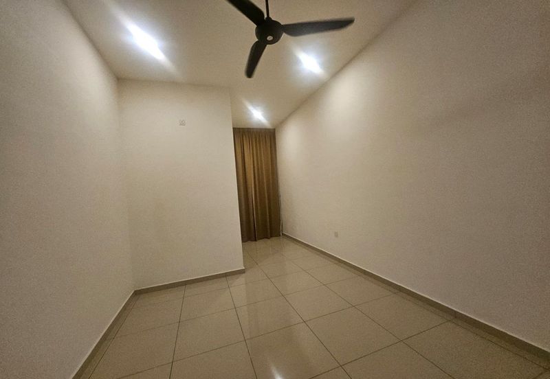 2 STOREY TAMAN SURIAMAN 3 BANDAR SRI SENDAYAN, SEREMBAN