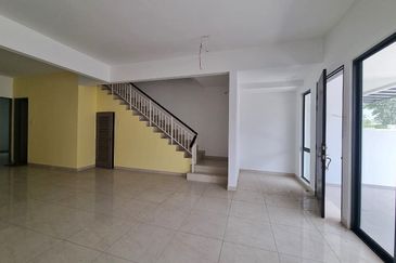 Double Storey Terrace Diamond City, Semenyih