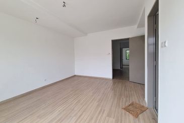 Double Storey Terrace Diamond City, Semenyih