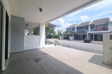 Double Storey Terrace Diamond City, Semenyih