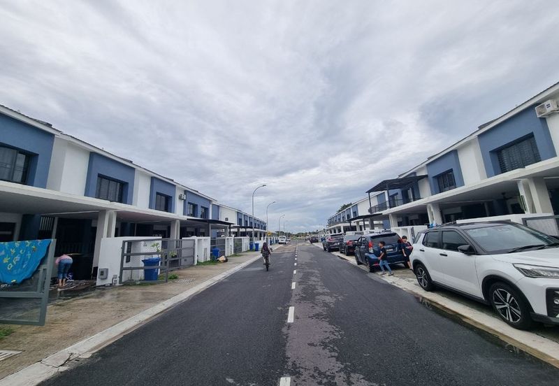 Double Storey Intermediate Taman Wira Permai 1, Jalan Kebun, Seksyen 30 Shah Alam