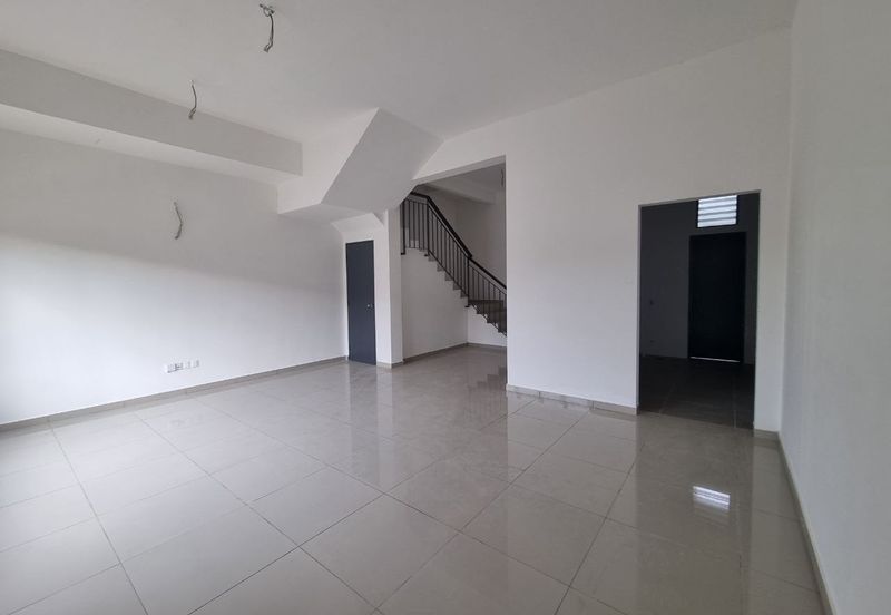 Double Storey Intermediate Taman Wira Permai 1, Jalan Kebun, Seksyen 30 Shah Alam