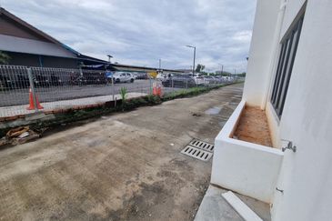 Double Storey Intermediate Taman Wira Permai 1, Jalan Kebun, Seksyen 30 Shah Alam