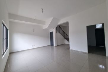 Double Storey Intermediate Taman Wira Permai 1, Jalan Kebun, Seksyen 30 Shah Alam
