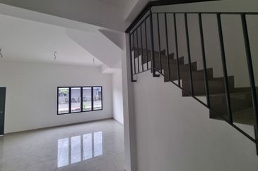 Double Storey Intermediate Taman Wira Permai 1, Jalan Kebun, Seksyen 30 Shah Alam
