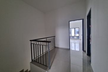 Double Storey Intermediate Taman Wira Permai 1, Jalan Kebun, Seksyen 30 Shah Alam