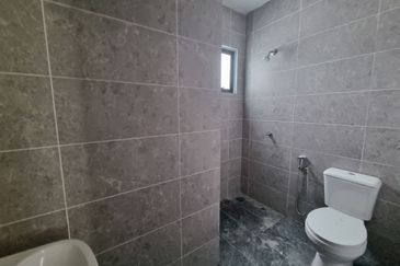 Double Storey Intermediate Taman Wira Permai 1, Jalan Kebun, Seksyen 30 Shah Alam