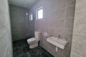 Double Storey Intermediate Taman Wira Permai 1, Jalan Kebun, Seksyen 30 Shah Alam