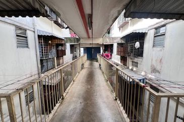 Pangsapuri Blok 10 Taman Bukit Cheras, Kuala Lumpur