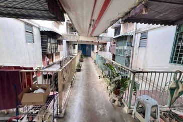 Pangsapuri Blok 10 Taman Bukit Cheras, Kuala Lumpur