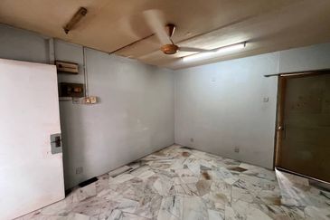 Pangsapuri Blok 10 Taman Bukit Cheras, Kuala Lumpur