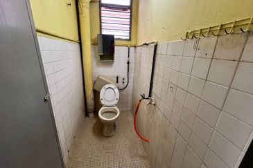 Pangsapuri Blok 10 Taman Bukit Cheras, Kuala Lumpur