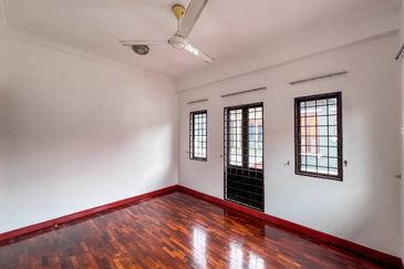 Storey Damai Kasih Alam Damai Cheras KL