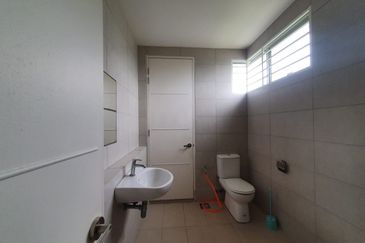  2 Storey Intermediate Fairfield, Tropicana Heights Kajang 2