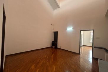  2 Storey Intermediate Aman 1 Jalan Nova @ Subang Bestari