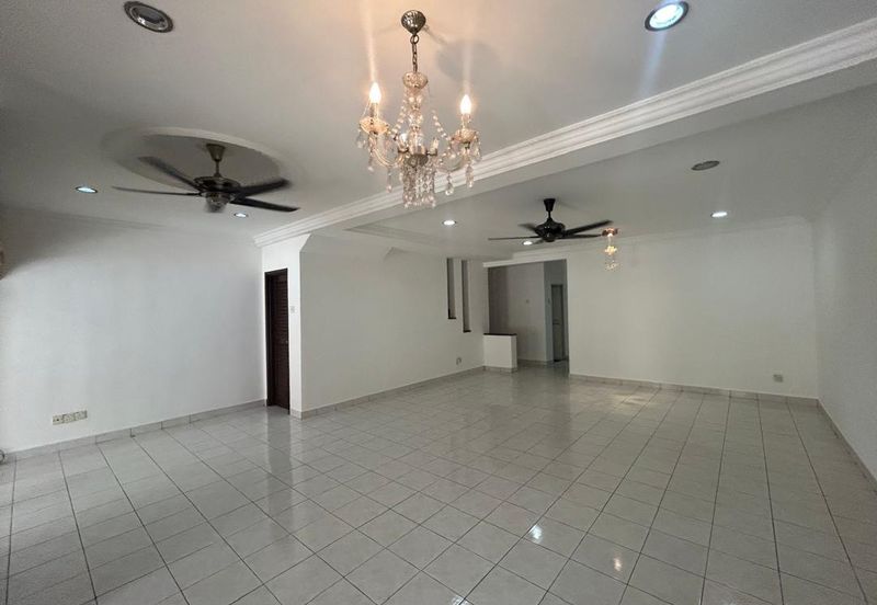  2 Storey Intermediate Aman 1 Jalan Nova @ Subang Bestari