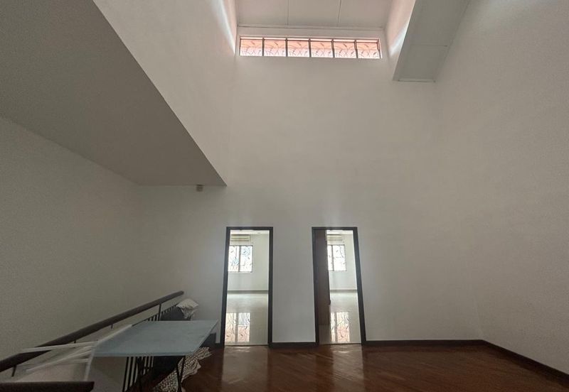  2 Storey Intermediate Aman 1 Jalan Nova @ Subang Bestari