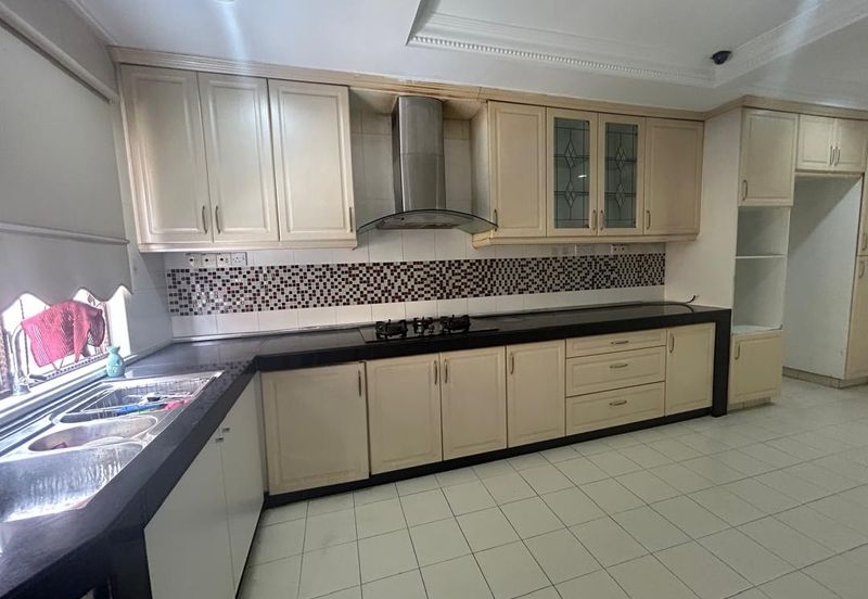  2 Storey Intermediate Aman 1 Jalan Nova @ Subang Bestari