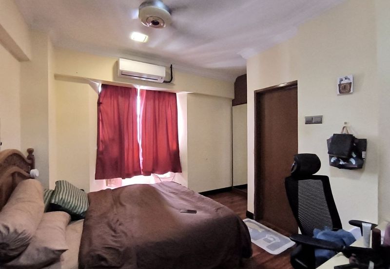 Tasik Height Apartment Bandar Tasik Selatan, Kuala Lumpur