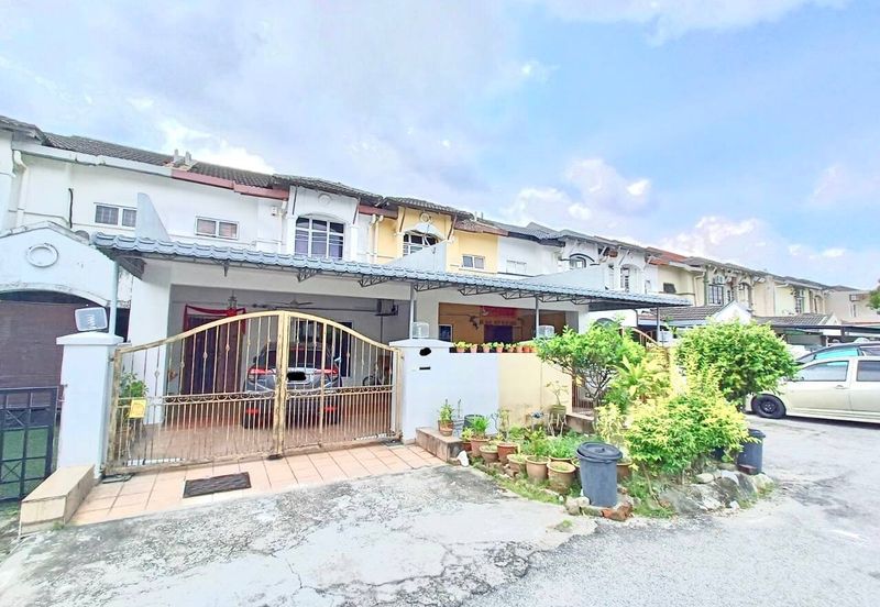 Double Storey Terrace Taman Puncak Jalil 